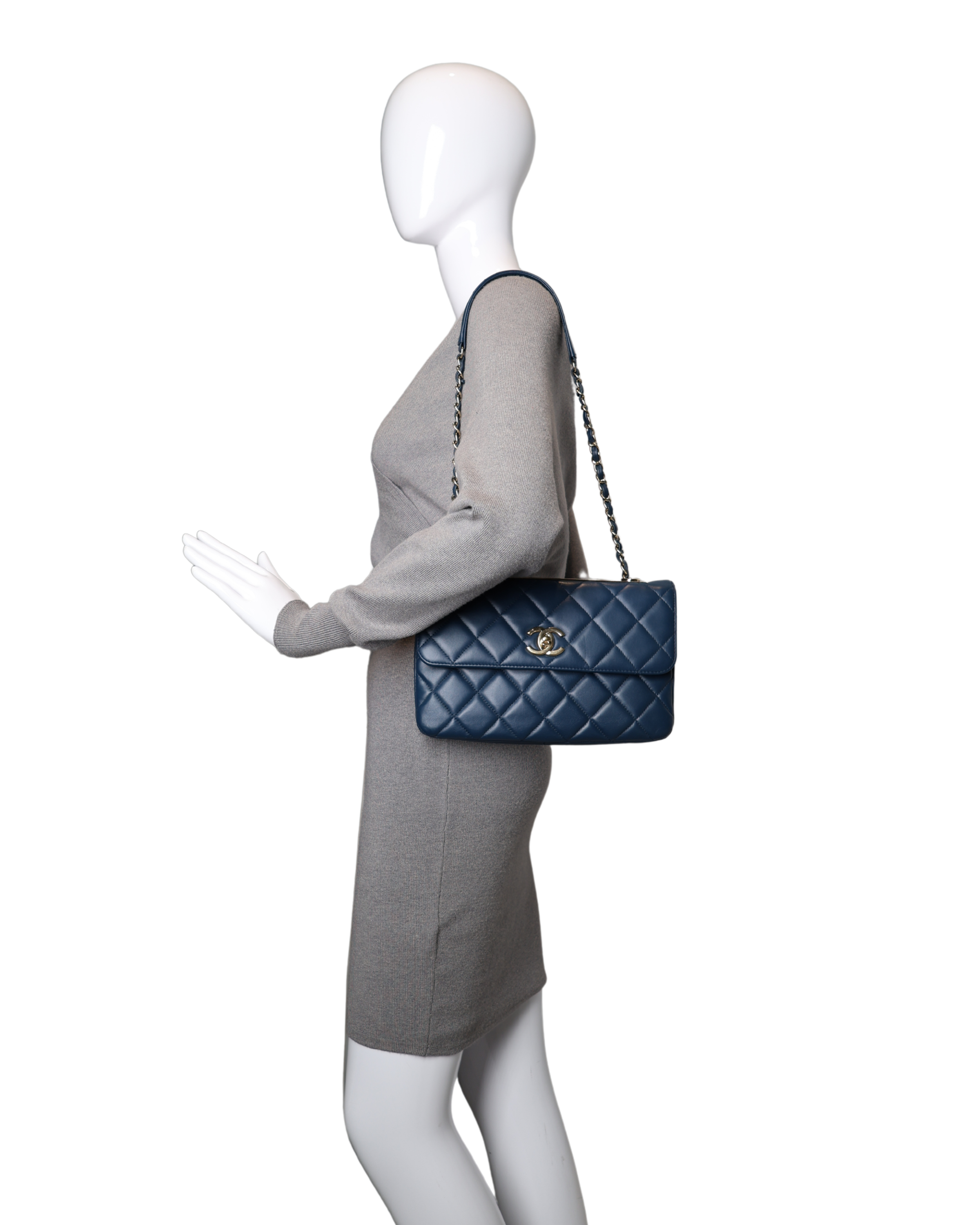 Chanel - Blue Quilted Lambskin Top Handle Flap Bag (Pre-Owned)