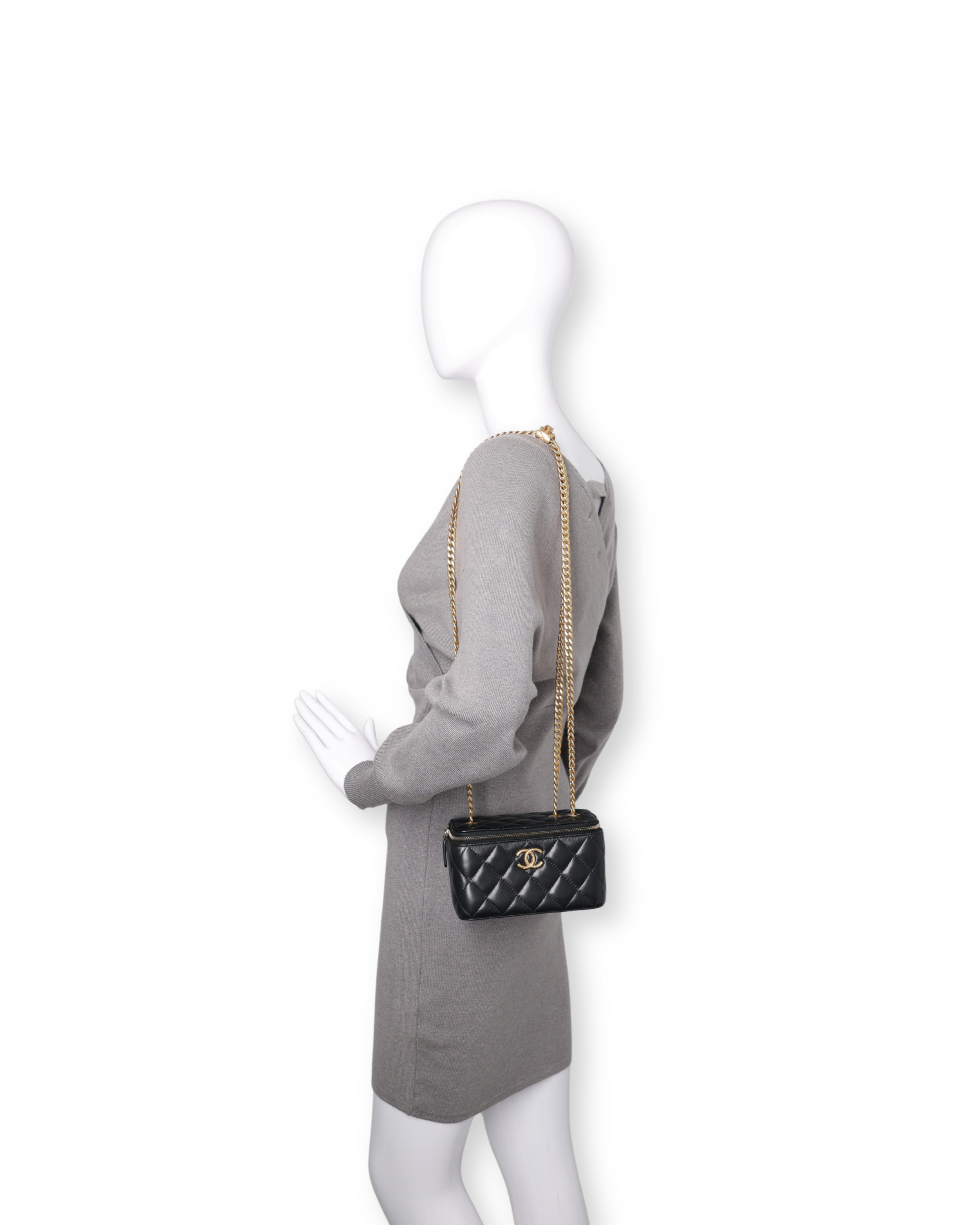 Chanel - Lambskin Enamel Pearl Quilted Small Vanity Case Chain Black (Pre-Owned)